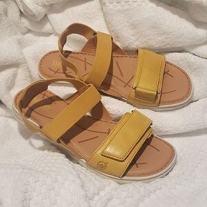 Born Yellow Ochre Velcro Walking Sandals ultralight